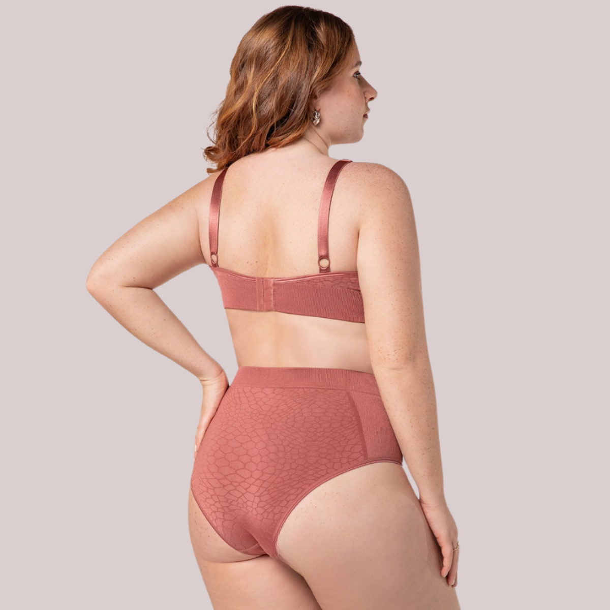 Trend Curve High-Waisted Panty – Cygnuss