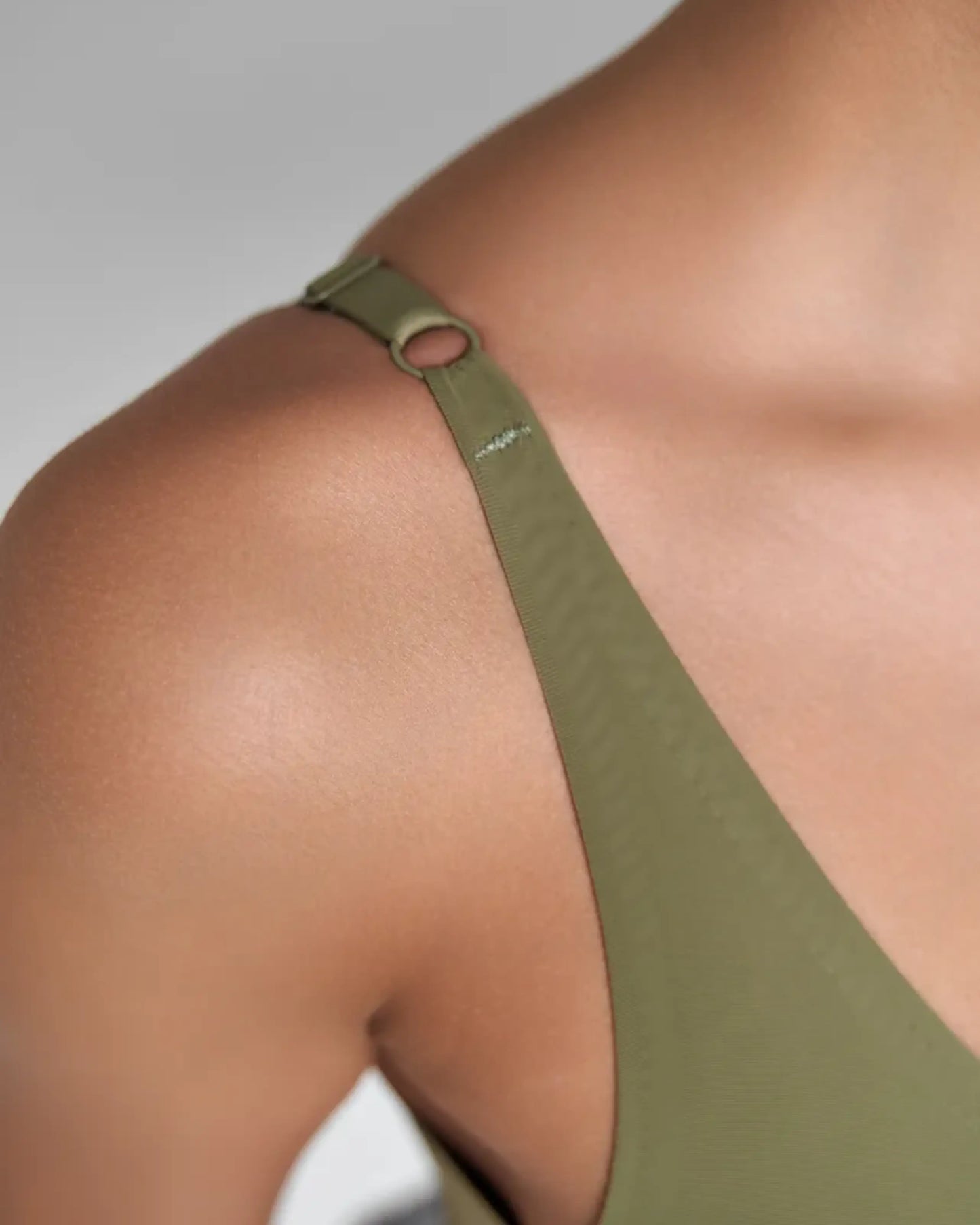 FIT Bra – Thin Straps & Removable Padding
